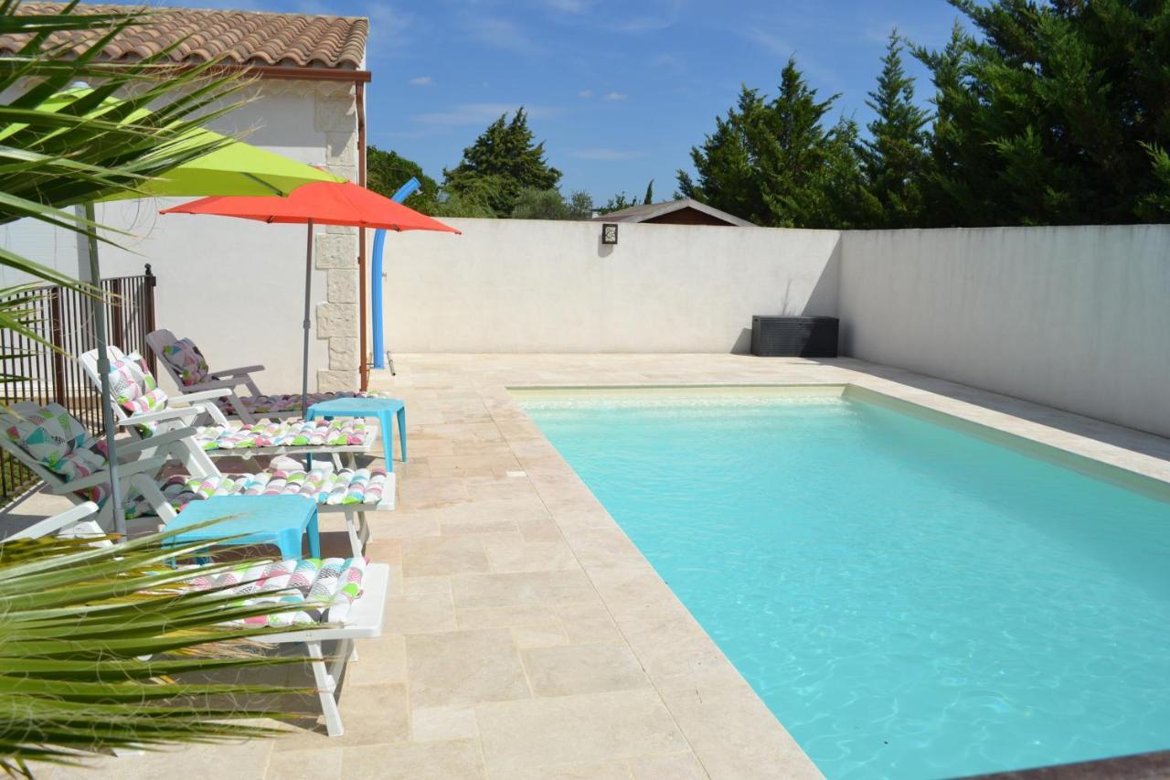 Joli Appartement Au Calme Entre Nimes Et Avignon Meynes Exterior foto